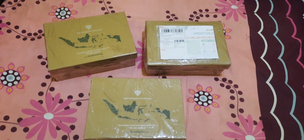 Khakikakiku Mia Black