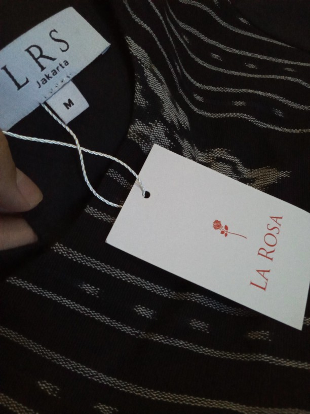 Atasan Batik Tenun Emma Black