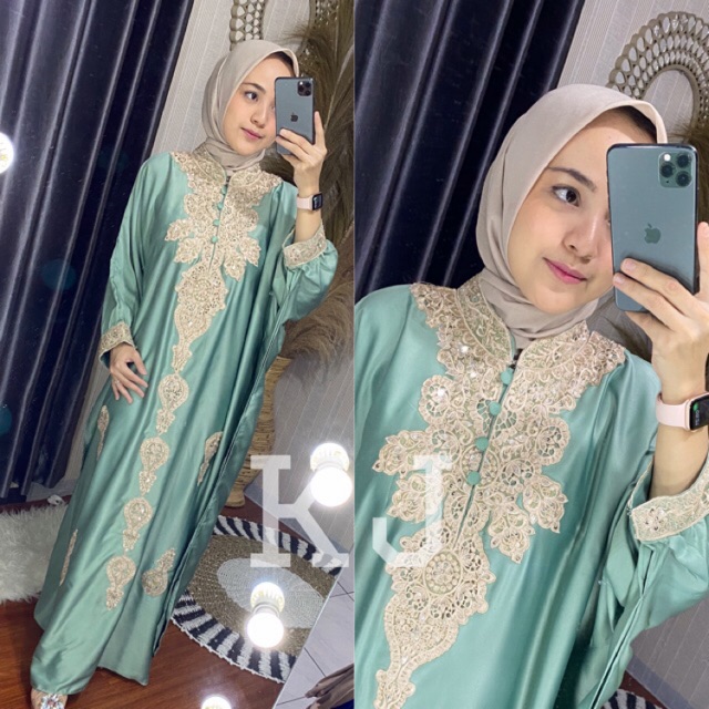 Kaftan Rosella | Kaftan Wanita Busui Friendly Satin Velvet Premium By Kaftan Jakarta