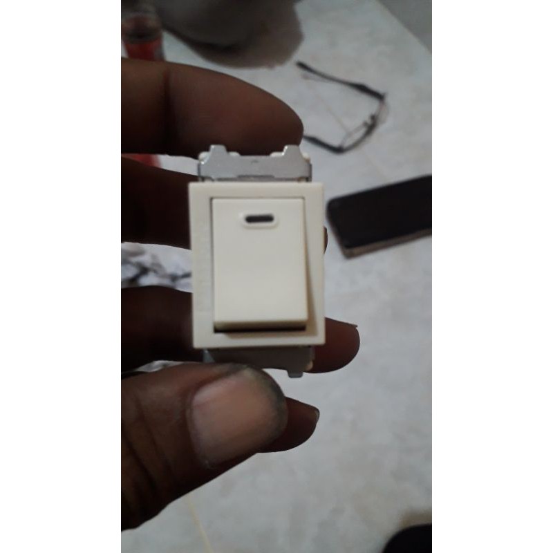 Mata saklar Panasonic WNJ5001