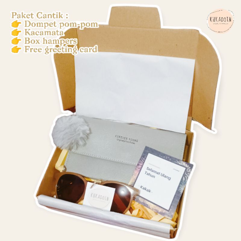 

PAKET HAMPERS CANTIK KADO WANITA BIRTHDAY ANNIVERSARY GRADUATION NATAL MURAH FREE GREETING CARD CUSTOM KUKADOIN