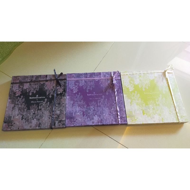 buttonscarves, NY3, bowery