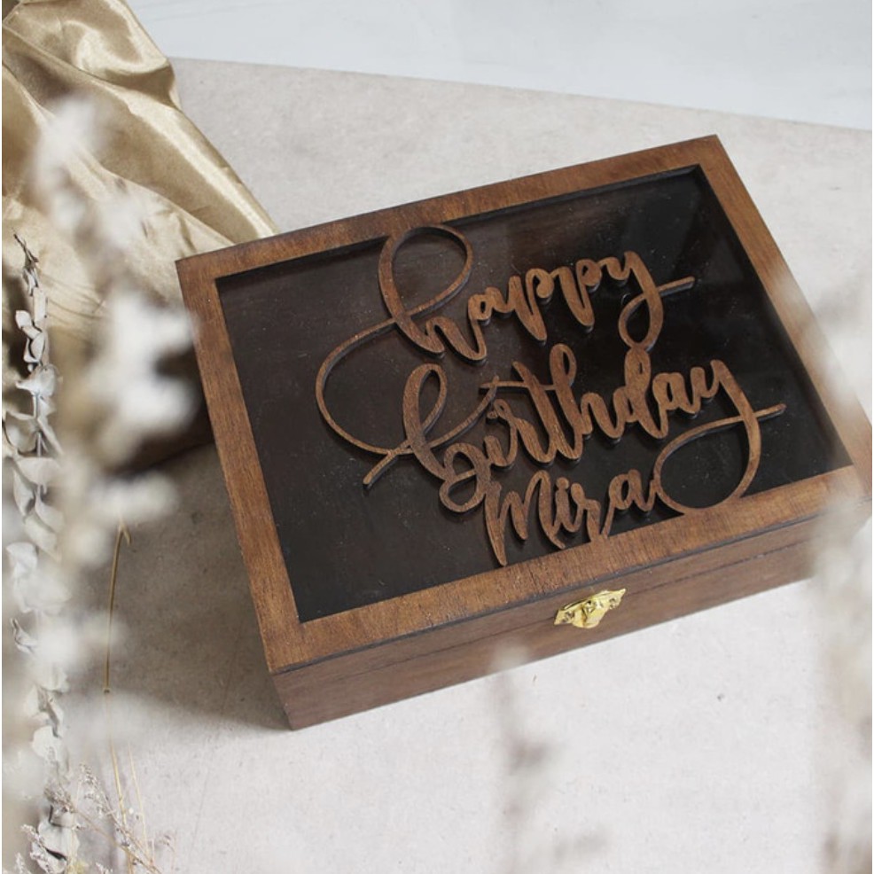 

Kotak Kado 25x18cm / Kotak Birthday / Gift Box / Kotak Ulang Tahun