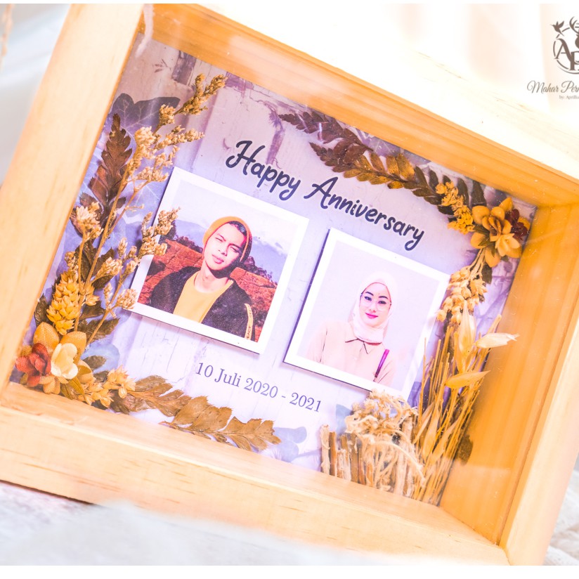 KADO PERNIKAHAN AZRINA, FRAME BINGKAI CUSTOM FOTO UKURAN 20x20 CM