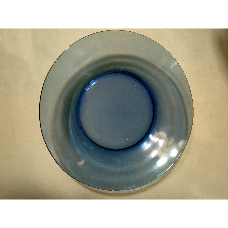 Piring kaca bening warna biru