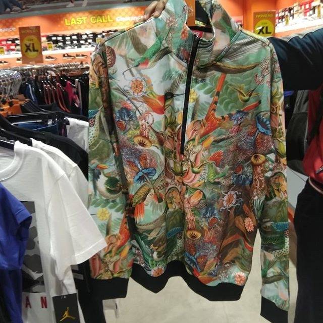 Jaket newbalance forest