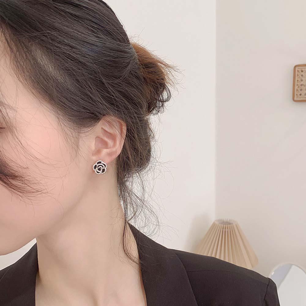 Needway Camellia Anting Temperamen Retro Wanita Perancis Berlian Imitasi Hitam Fashion Perhiasan