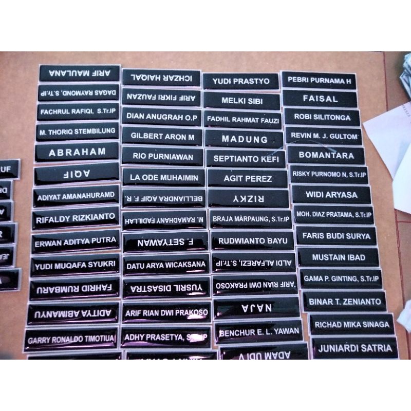 

Papan nama resin magnet