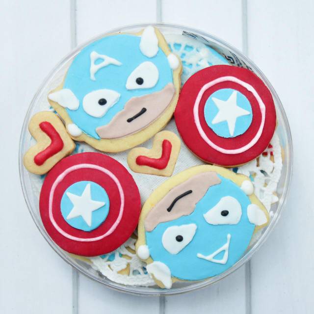 

.CUPREME COOKIES KUE KERING KARAKTER CAPTAIN AMERICA ( SCP )