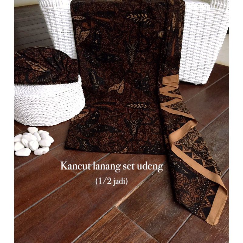 kamen pria setengah jadi batik,putih,hitam