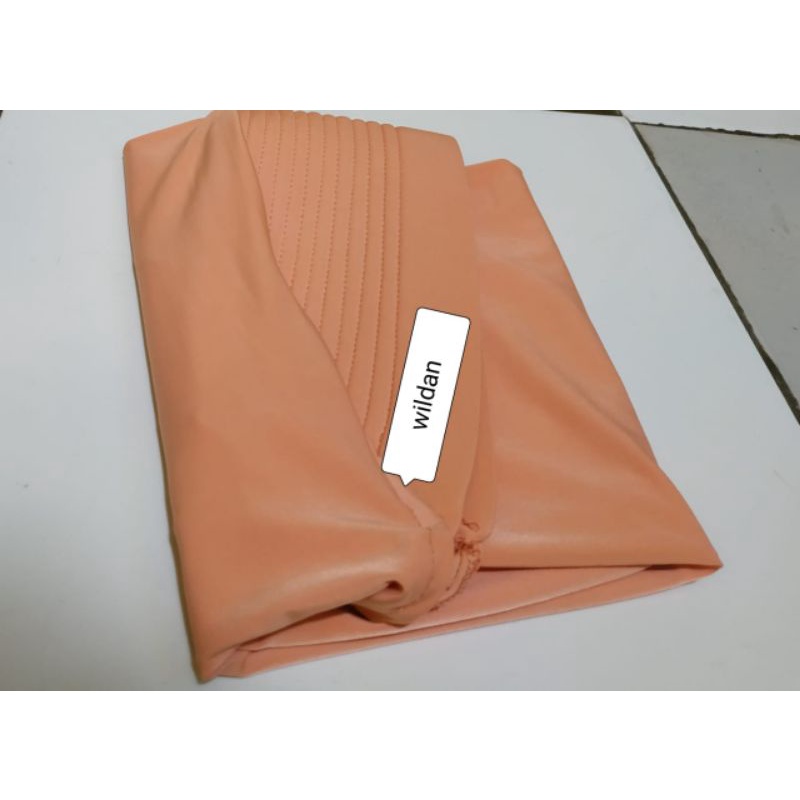 bergo sport pendek  terbaru-Salem muda