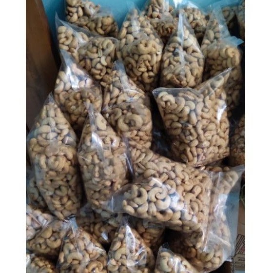 

kacang mede original matang