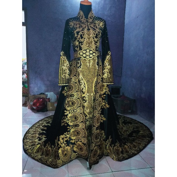 set kebaya bludru dan ekor/set kebaya bludru pengantin premium