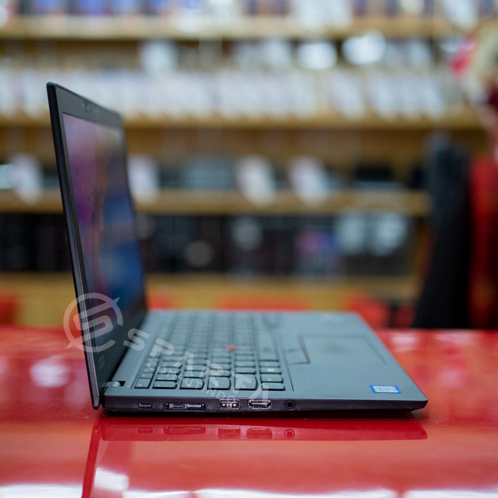 Lenovo Thinkpad X280 i7 Gen8 Ram 8GB SSD 256GB Layar 12&quot; Like New