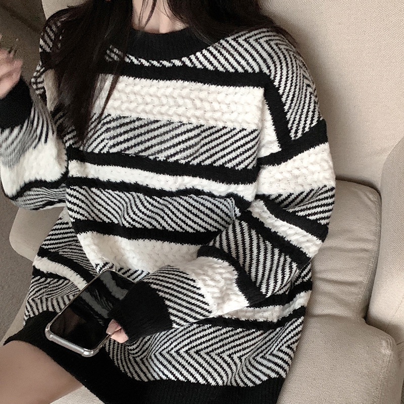 Sweater Stripe Wanita Oversize Style Lengan Panjang Rajut Premium Knitwear Tebal