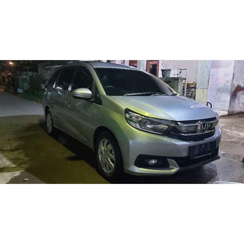 Rental Mobil Lepas Kunci Mobilio A/T 2019