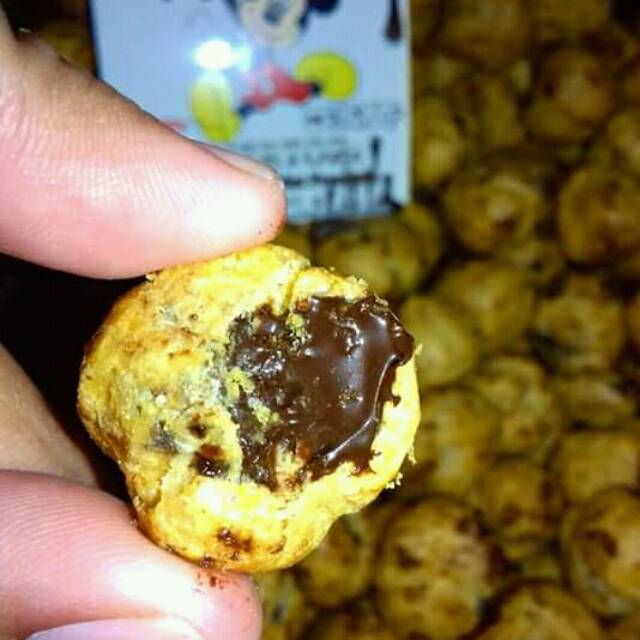 

Soes cokelat lumertoz rasa silverqueen 500gr