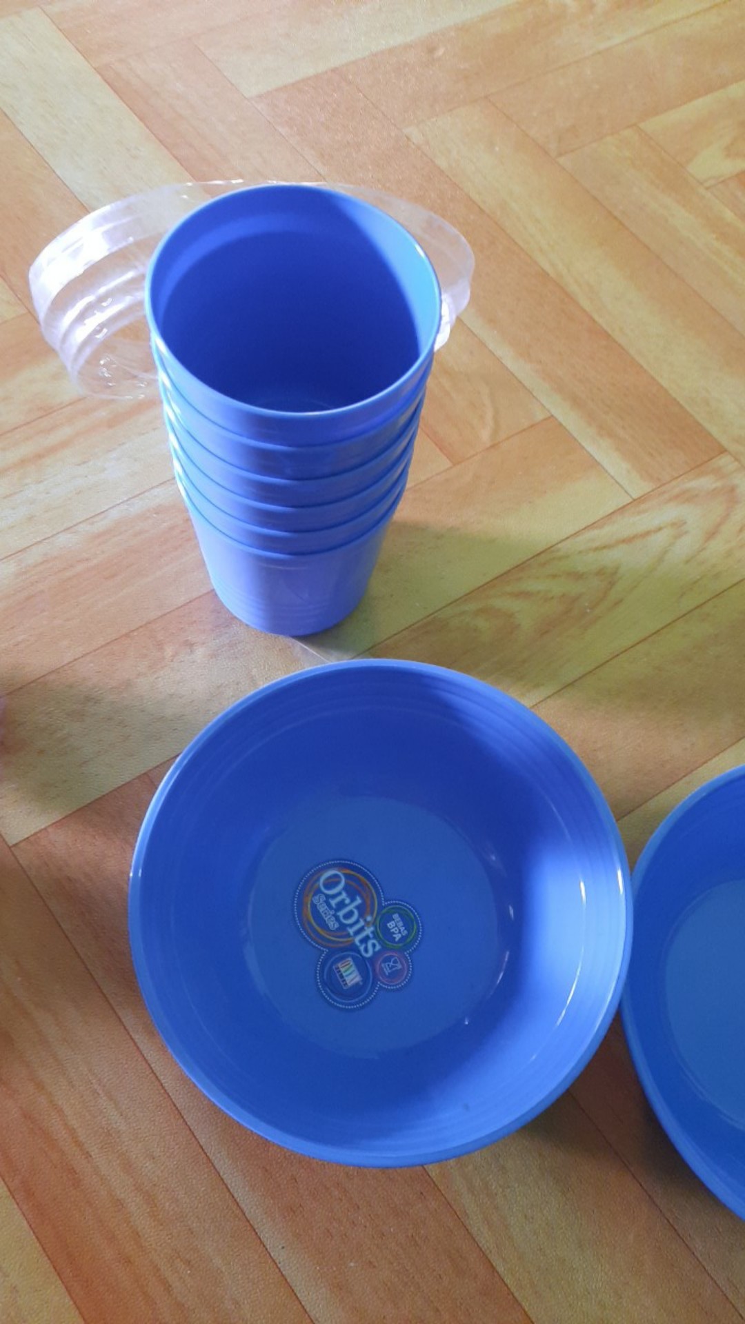 Onyx Orbits Mangkuk Plastik Frosty 2 As 6.5 (3 Pcs)