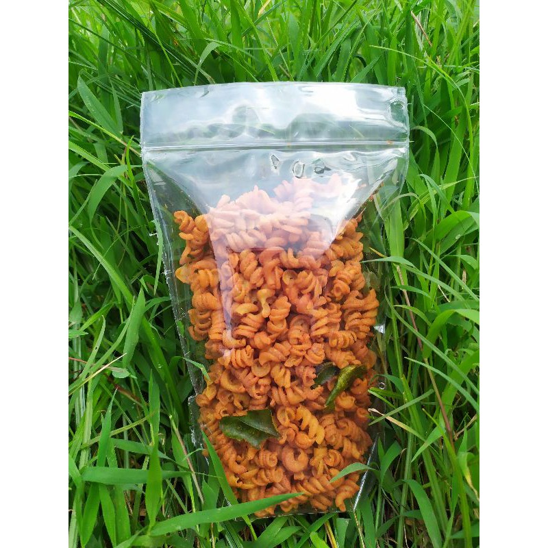 

makaroni spiral pedas daun jeruk 150gr #cemilanmurah #makaronimurah