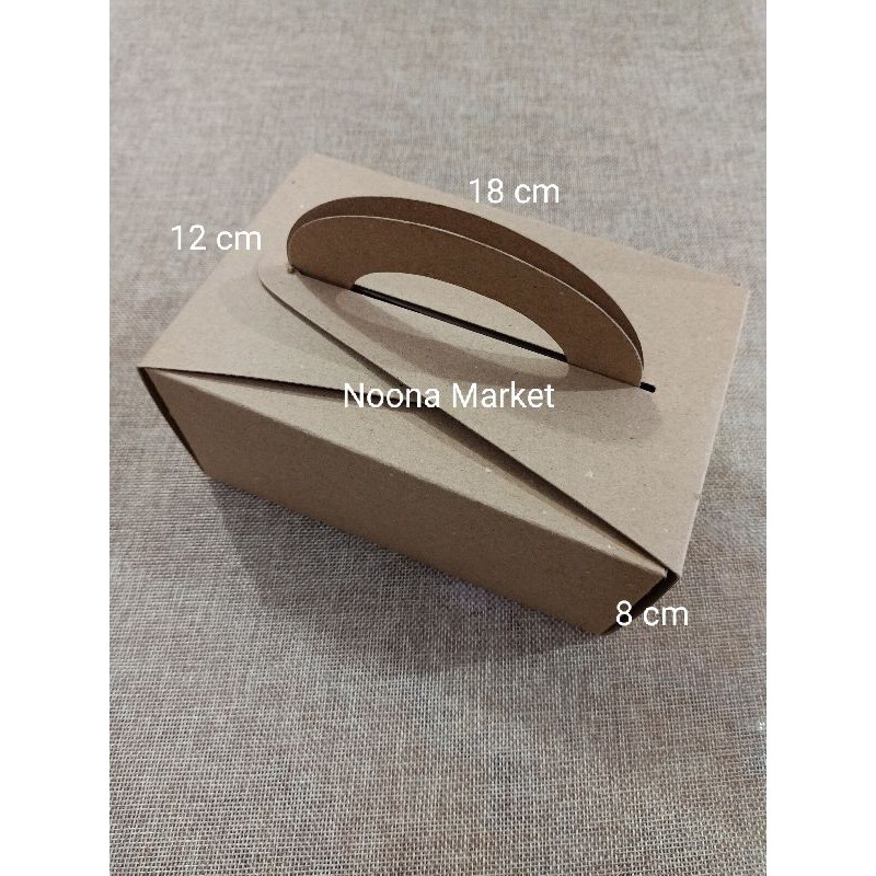 

Box Kraft / Dus Rakit Coklat/ Dus Cake / Dus Tart Dengan Pegangan 18 x 12 x 8 cm
