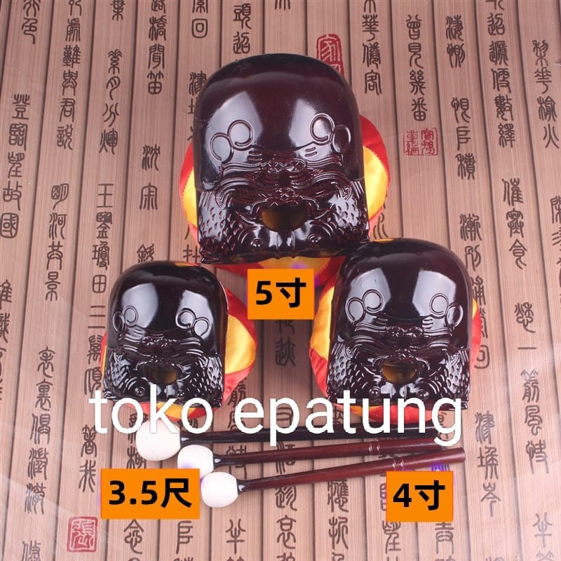 Muyi Mu Yi Sarana Puja - kayu