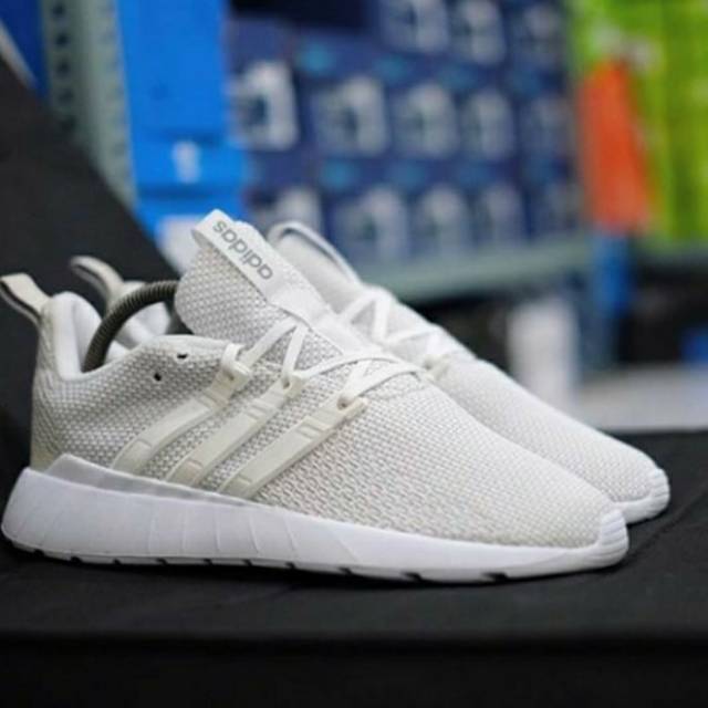 white adidas questar flow