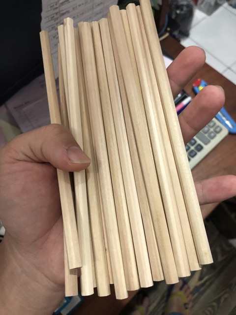 

Pensil polos kayu import isi 100 buah segienam bulat atau segitiga