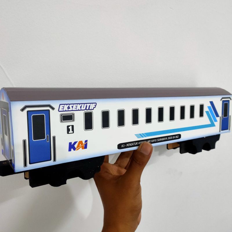 Gerbong Eksekutif K1 2005 Code 62  - MINIATUR KERETA API KAYU SURABAYA