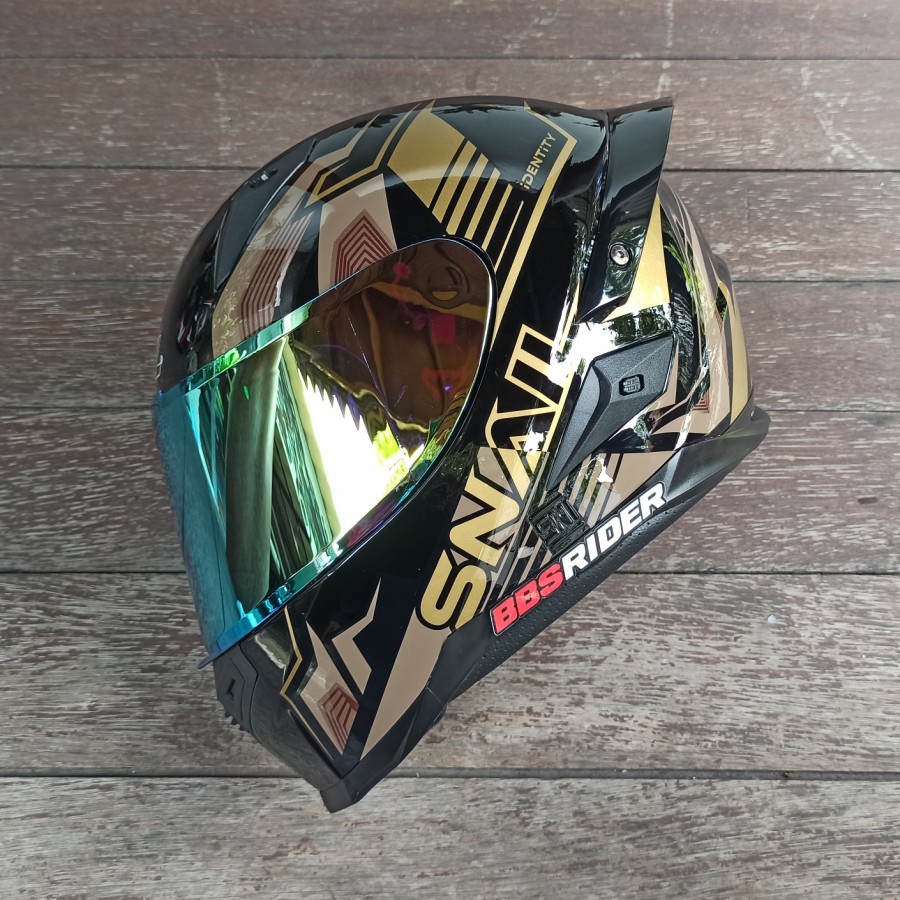 Helm SNAIL FFS1 Identity Black Gold