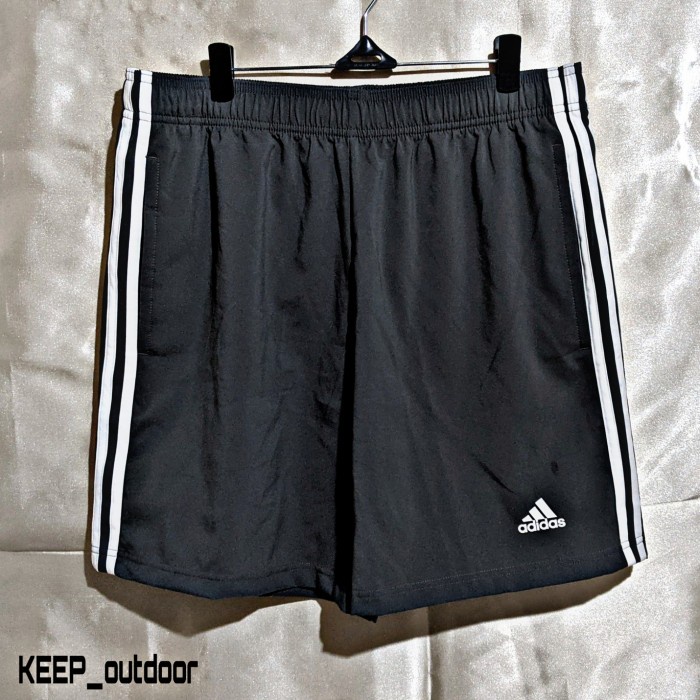 PRIA-LARI-CELANA- CELANA PENDEK ADIDAS ORIGINAL 100% MADE IN INDONESIA MURAAHH -CELANA-LARI-PRIA.