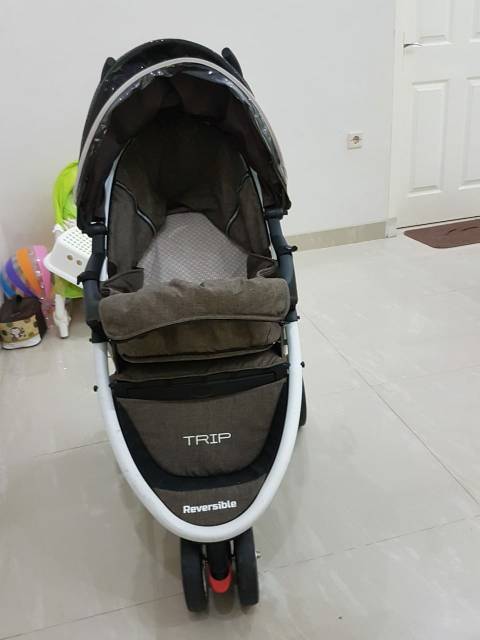 Stroller Cocolatte Trip, Bayi & Anak, Kereta, Kursi Goyang & Gendongan Bayi  di Carousell