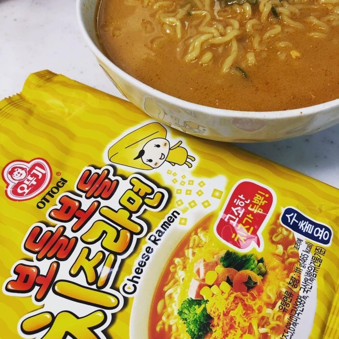 

impor-mie- cheese ramen ottogi korean instant noodle / mie instant keju premium -mie-impor.