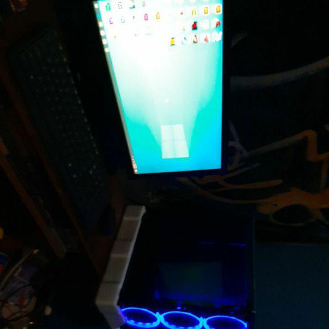 PC Gaming AMD Ryzen 3 3200G Ram 8gb HDD 500GB Shopee 