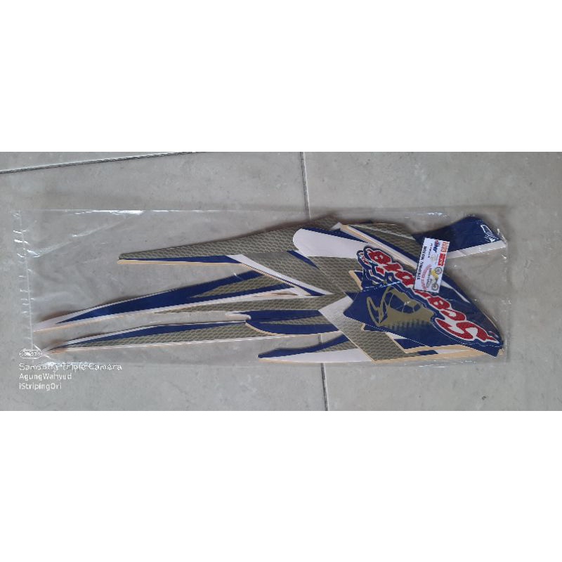 STIKER STRIPING LES BODY MOTOR YAMAHA SCORPIO STEKO G 2004 SILVER BIRU TANGKI KOTAK