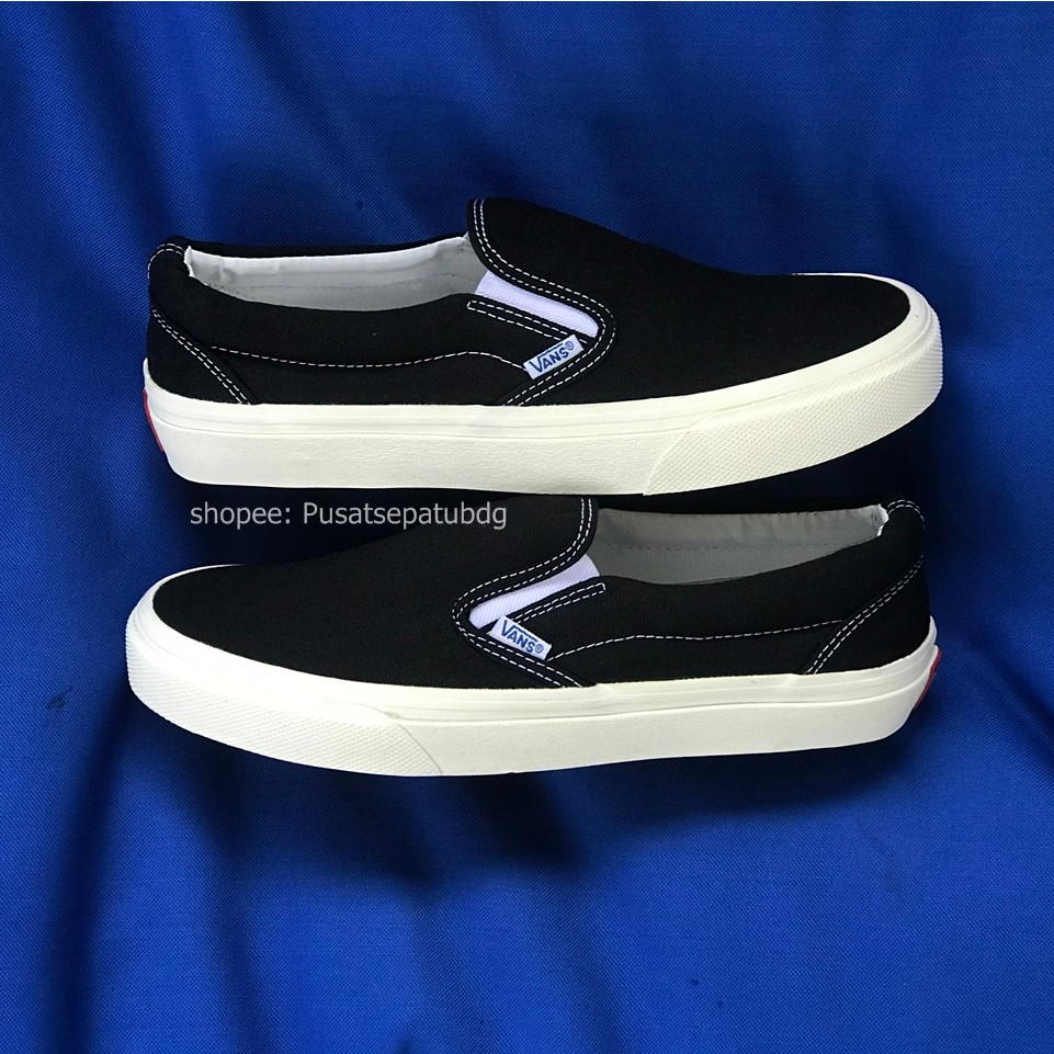 VANS SLIP ON OG IVORY BLACK WHITE