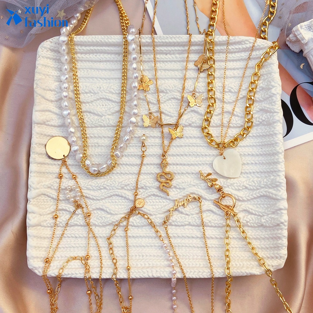 Fashion Pearl Butterfly Necklace Multilayer Snake Beads Necklaces Gold Chain Coin Portrait Women Jewelry Accessories