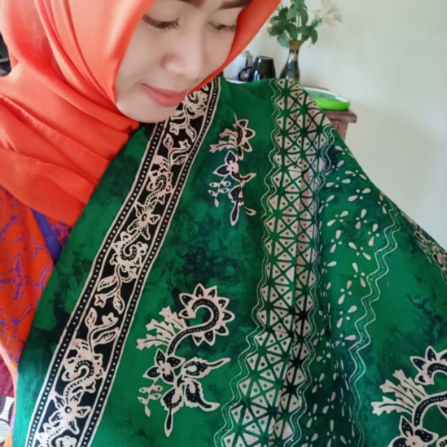 Batik Khas Banyuwangi Motif kopi pecah warna hijau botol coksu