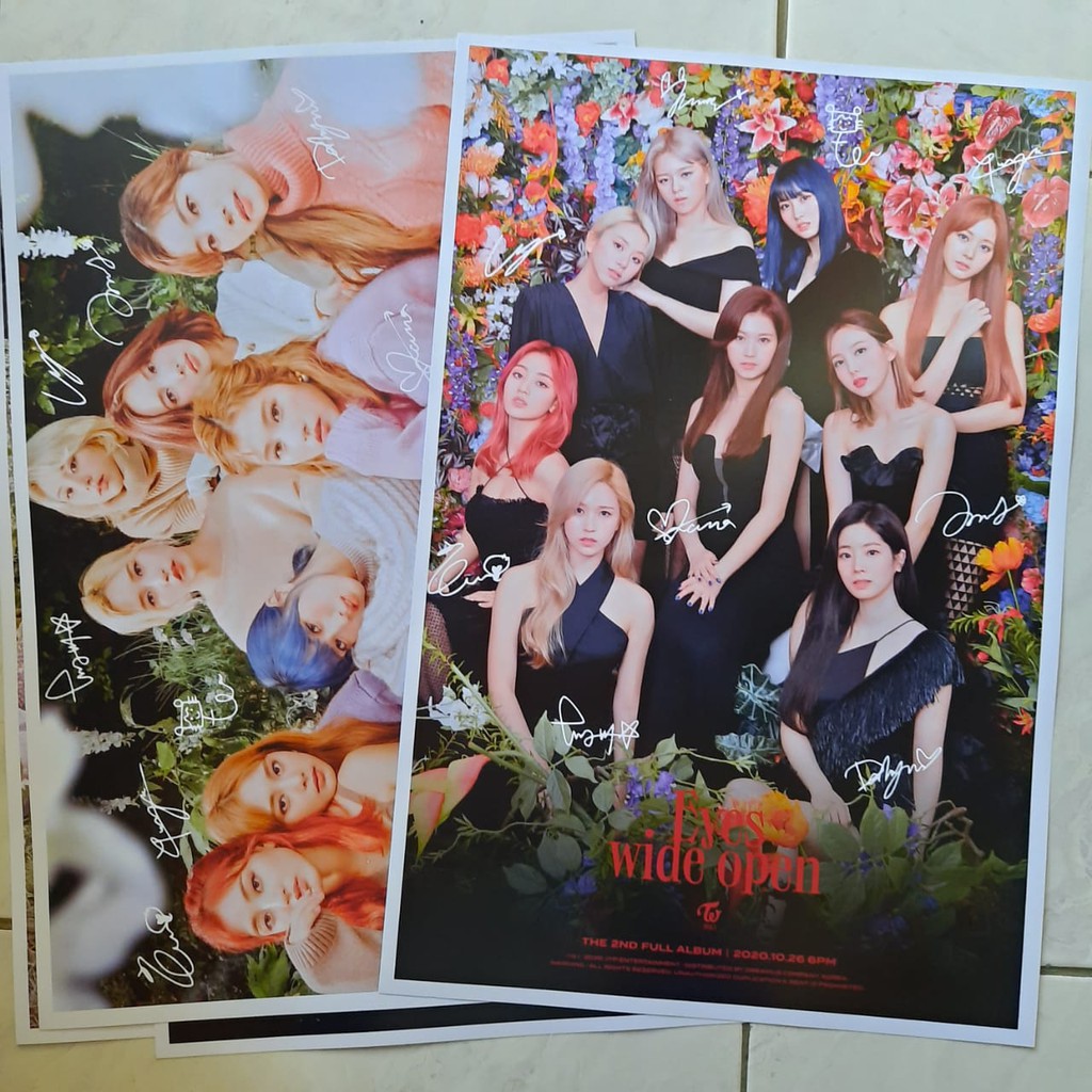 POSTER TWICE DENGAN TANDA TANGAN UKURAN A3