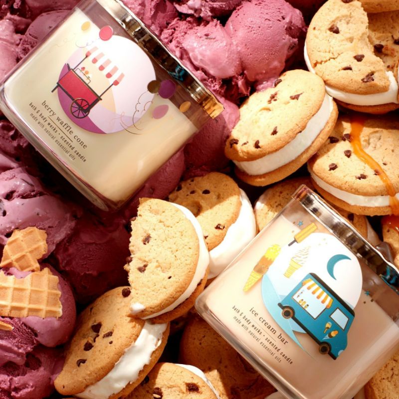 BATH AND BODY WORKS BBW BERRY WAFFLE CONE 3 WICK SCENTED CANDLE MADE WITH ESSENTIAL OILS 411 G