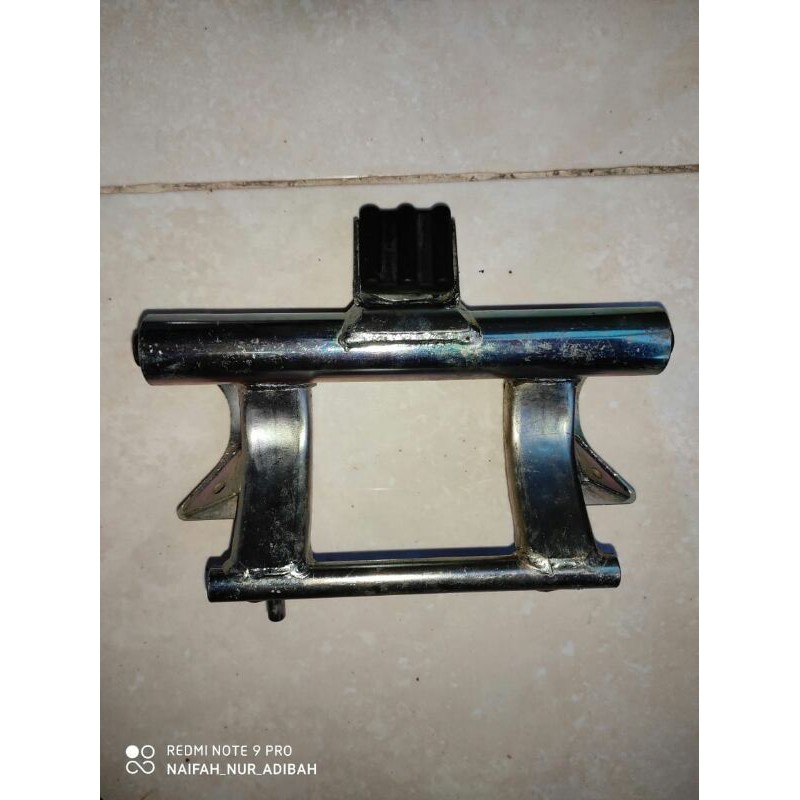 DUDUKAN AREM LENGAN AYUN MONTING MESIN VARIO 125/150
