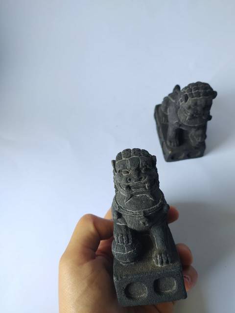 TERMURAH SEPASANG MINIATUR PATUNG SINGA CINA JANTAN &amp; BETINA 9x6,5x4,5cm DARI BATU DEKORASI SOUVENIR