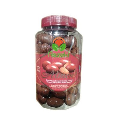 

TERLARIS BERYL'S ALMOND PREMIUM WITH MILK CHOCOLATE 500 GR MAKANAN & MINUMAN