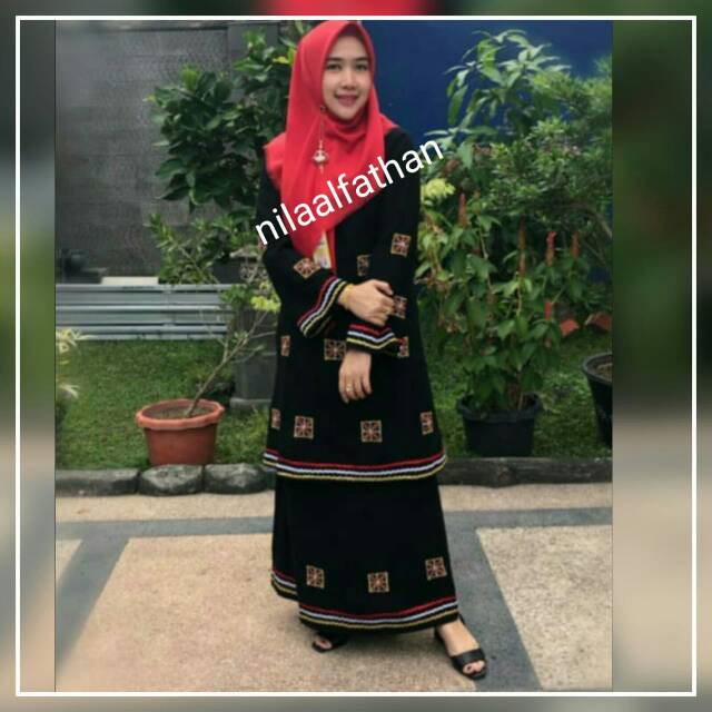 Bahan baju kurung bordir