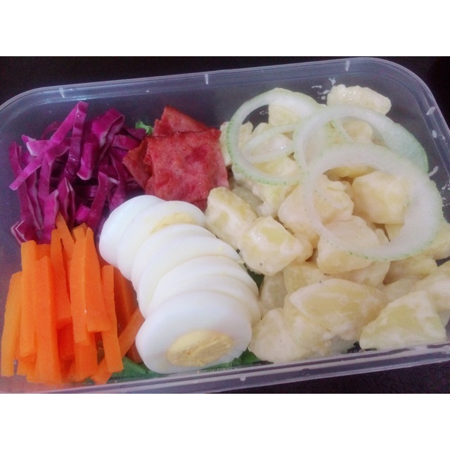 

Salad Khayra
