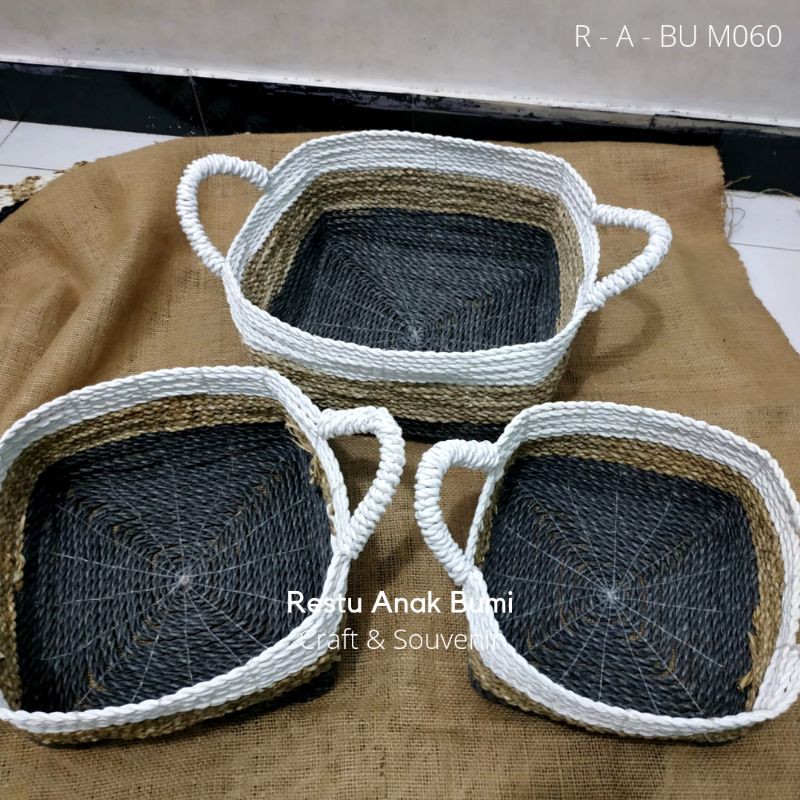 

Promo (M060) Basket Box Handle Luar S|Storage Box|Wadah Londry|Keranjang Pakaian|Tempat Baju Kotor|Makanan
