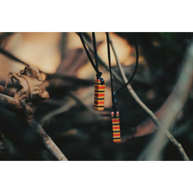 karafuru kalung recycle skateboard