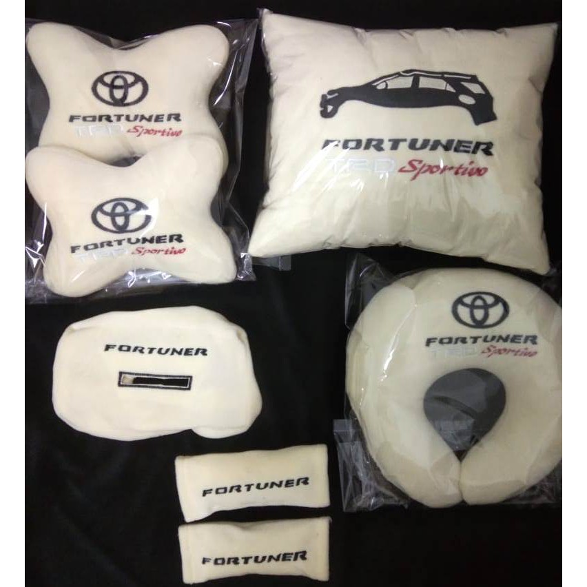 Aksesoris Mobil Bantal Mobil Toyota Fortuner TRD Sportivo Fortuner Lama