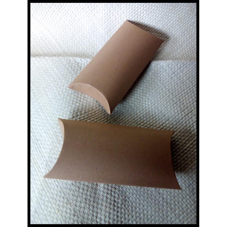 

Terlaris Pillow Box/Kotak Kado Brown Kraft 280 Gr, Ukuran 21 X 11,5 X 4Cm