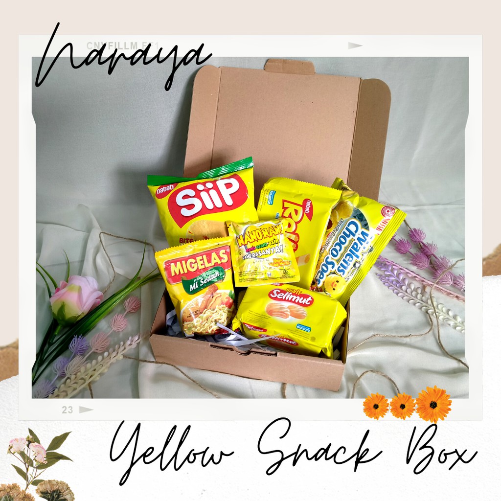 

Snack Box/ Hampers Box Hadiah Wisuda Ulangtahun Anniversary (Yellow Gift Box)