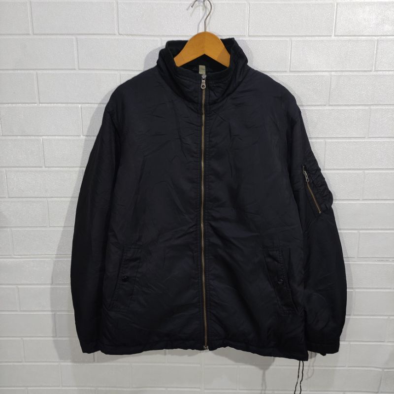 Jaket / Jacket Tebal Bomber Second Original UNIQLO